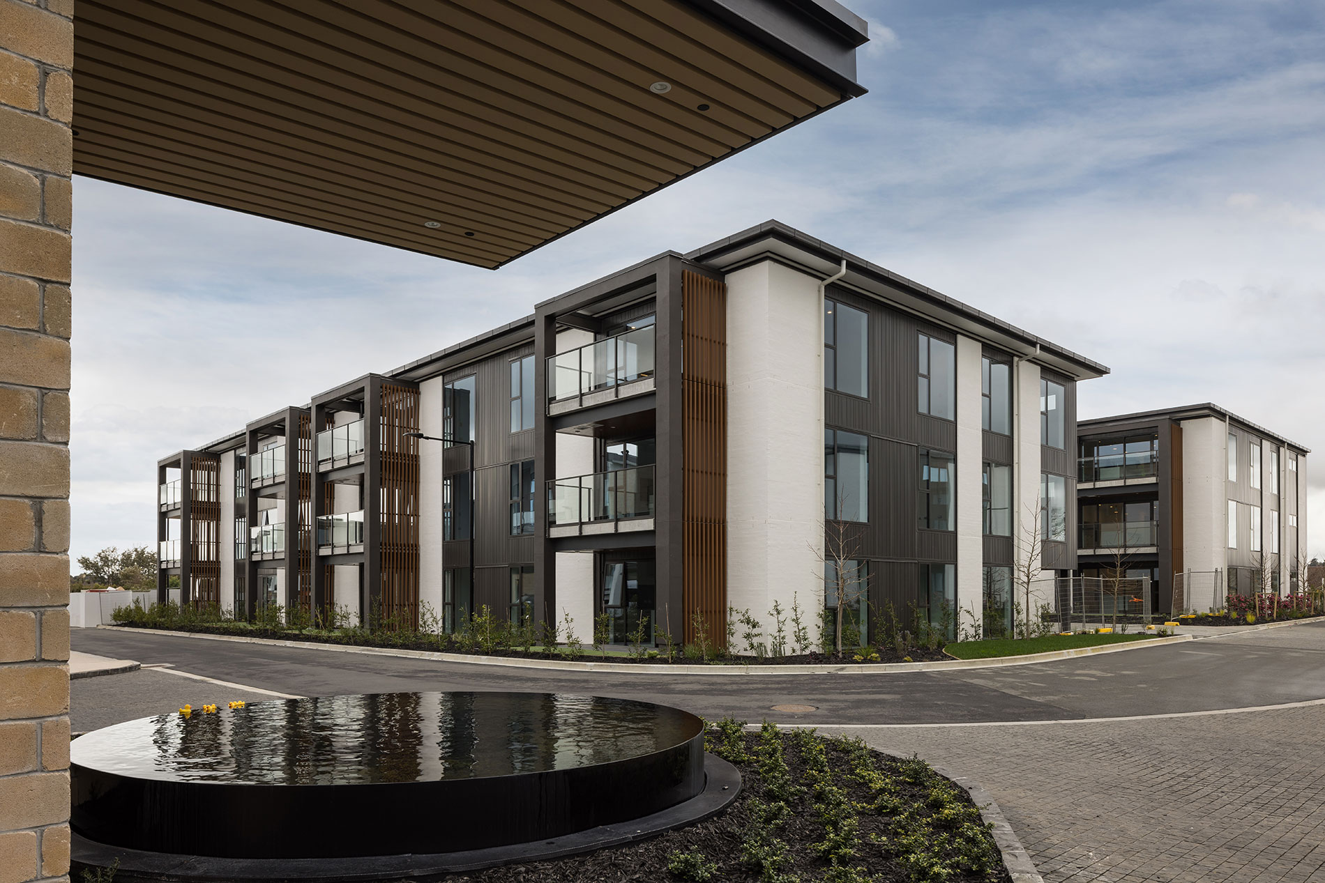 Aliclad MAX close-up architectural finish