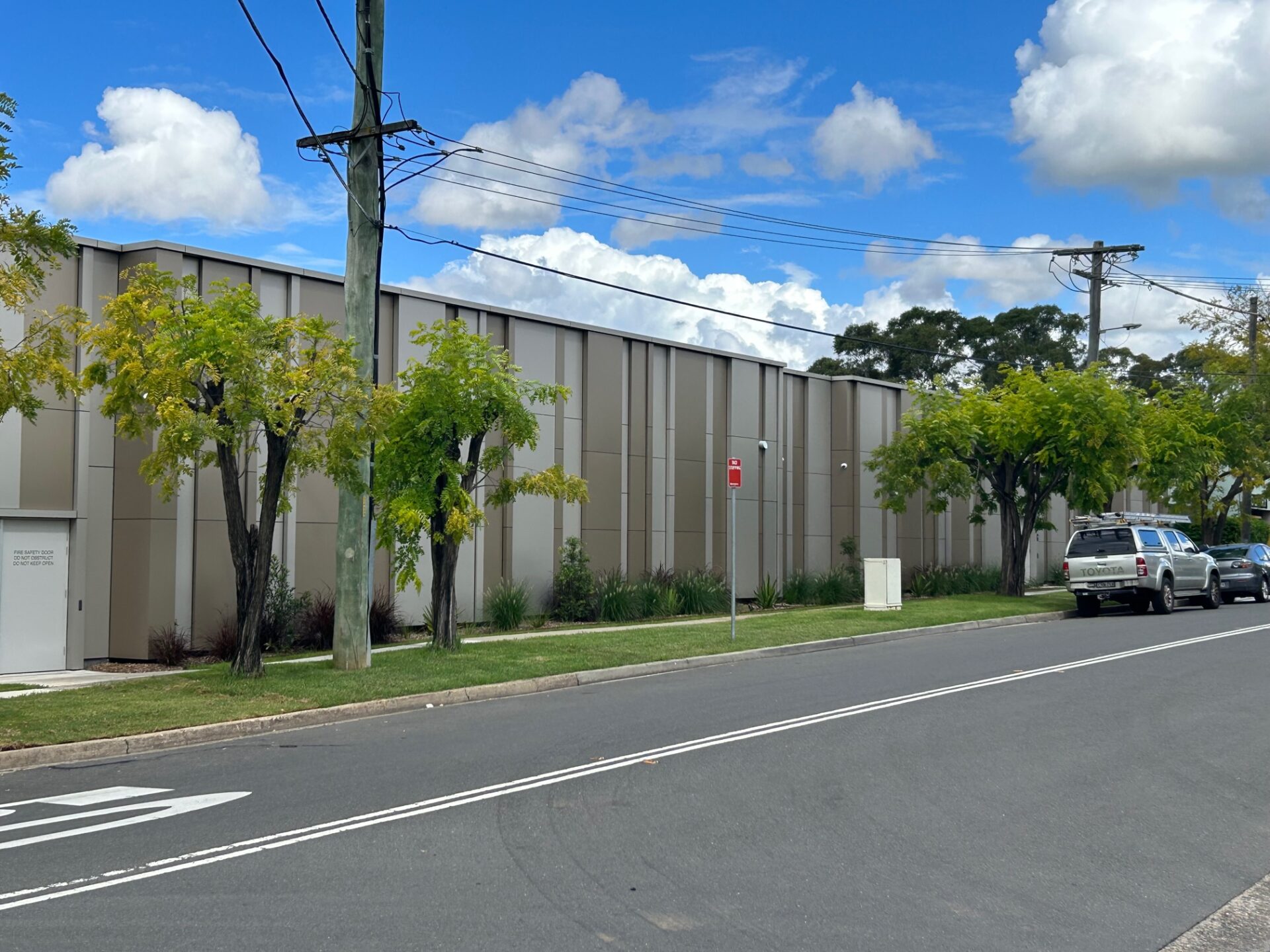 Seven Hills RSL in Medium Bronze Metallic